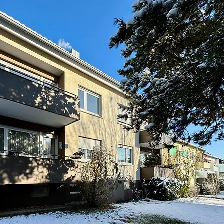 3 Apartment, 82 Qm, Max 5 Pers, Balkon, Garage, Internet 300 Mbit