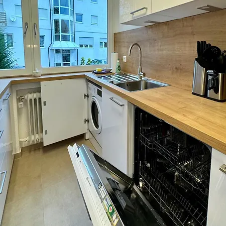 3 Apartment, 82 Qm, Max 5 Pers, Balkon, Garage, Internet 300 Mbit Appartement *