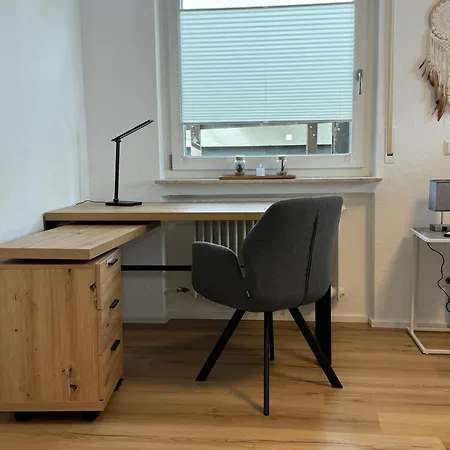 3 Apartment, 82 Qm, Max 5 Pers, Balkon, Garage, Internet 300 Mbit Σίντελφινγκεν